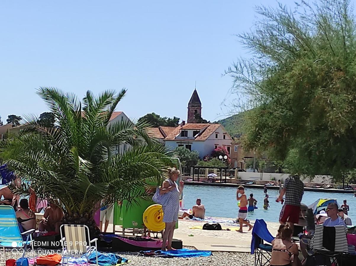 Villa Podvrsina1A Rosa Preko Esterno foto