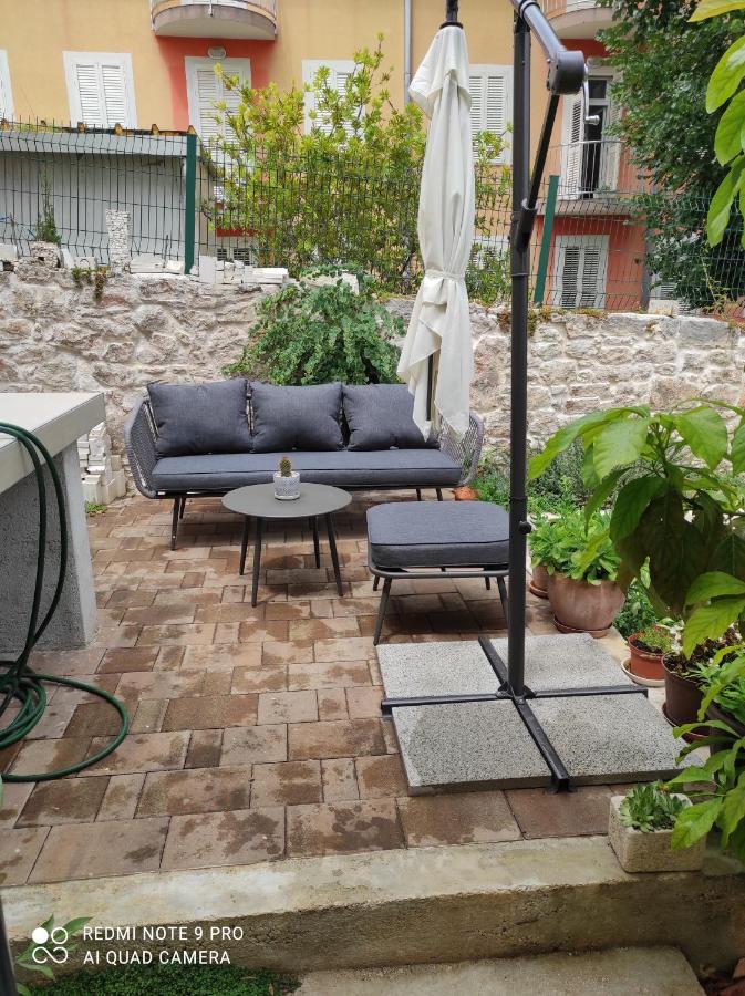 Villa Podvrsina1A Rosa Preko Esterno foto