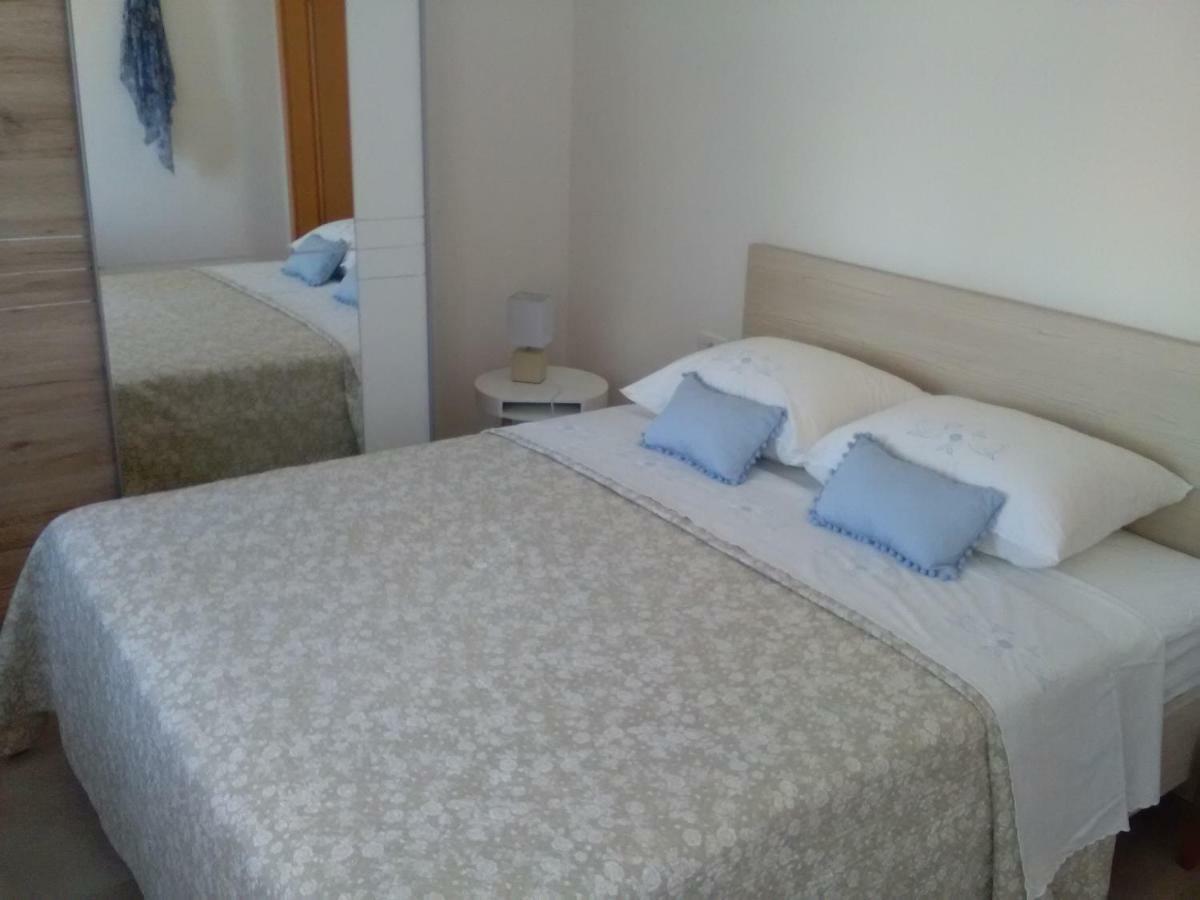 Villa Podvrsina1A Rosa Preko Esterno foto