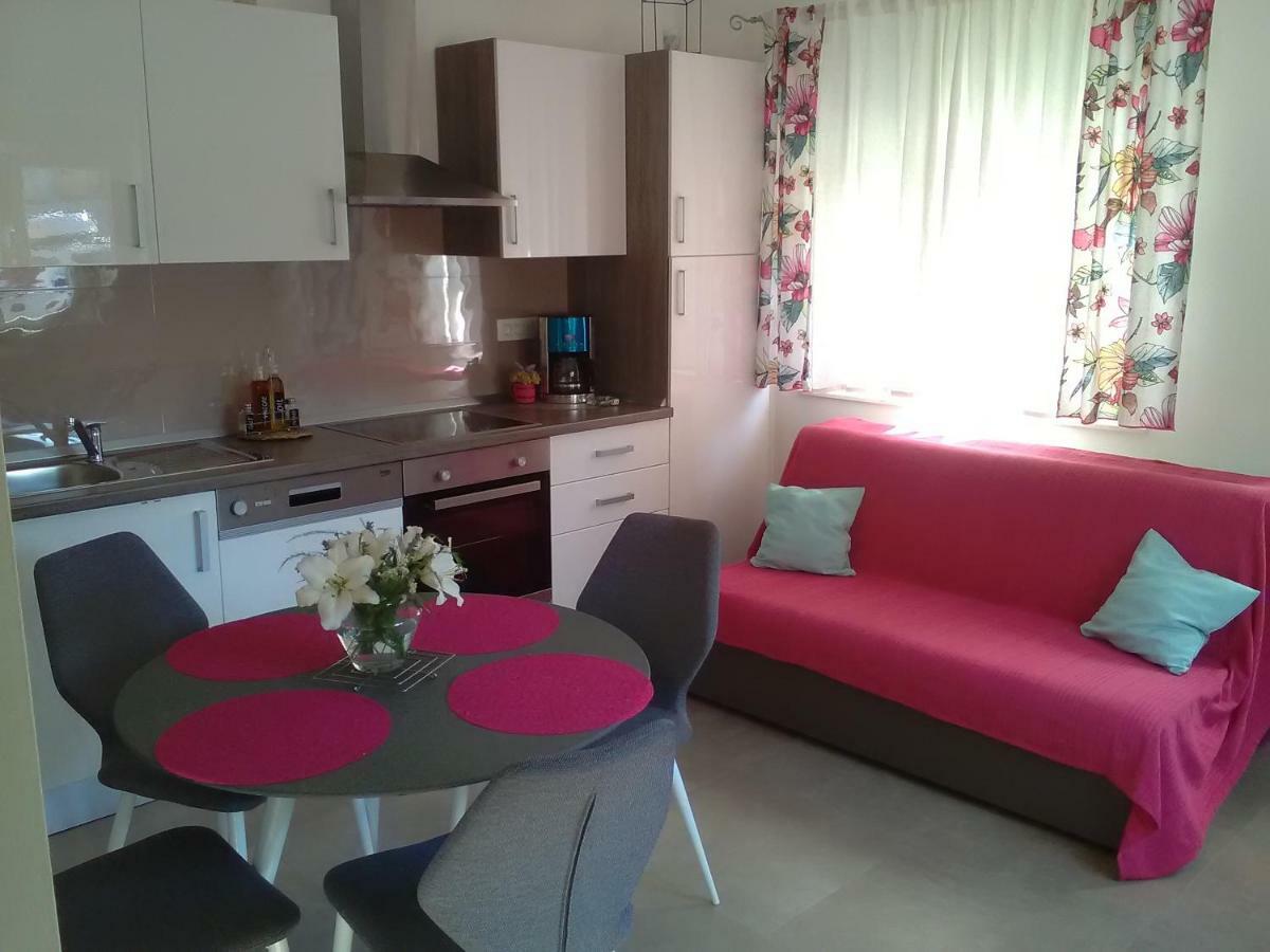 Villa Podvrsina1A Rosa Preko Esterno foto