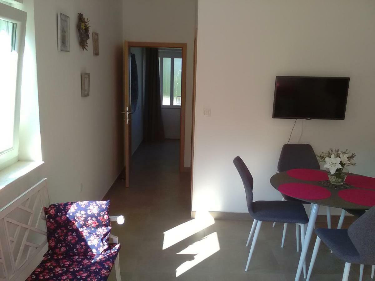 Villa Podvrsina1A Rosa Preko Esterno foto